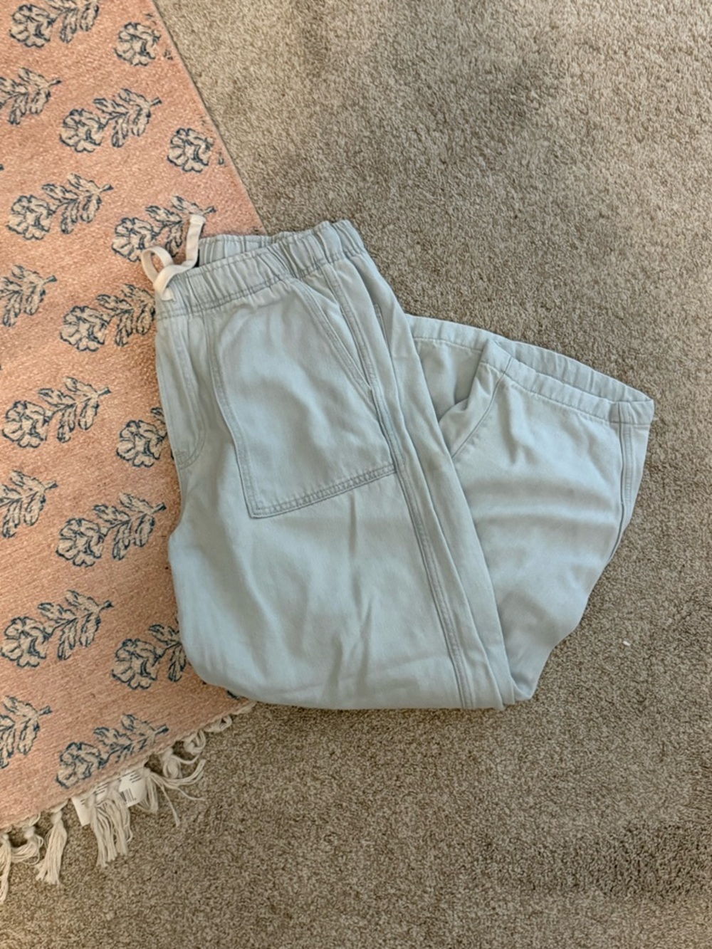GAP NWOT❗️Super Soft Pull On Barrel Jeans - Picture 2 of 12